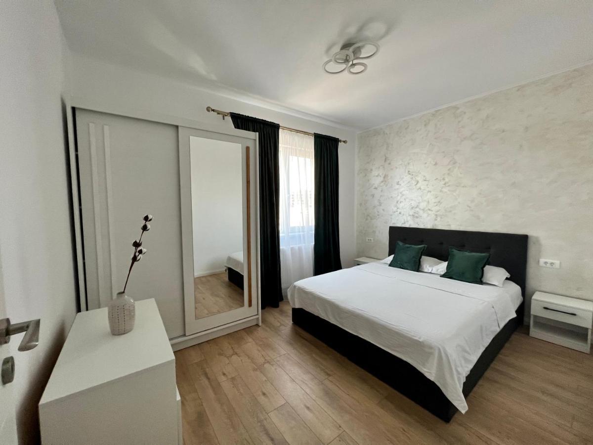 Central Riverfront Apartment 布加勒斯特 外观 照片